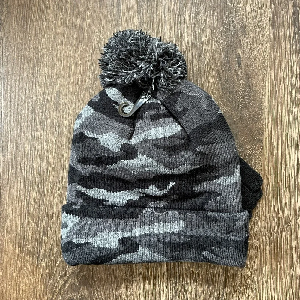 NFL New England Patriots Salute To Service Green Camo Beanie Gloves Set NEW